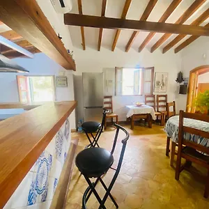 Puerto De Pollensa Villa: Mountain Retreat Near Port de Pollenca